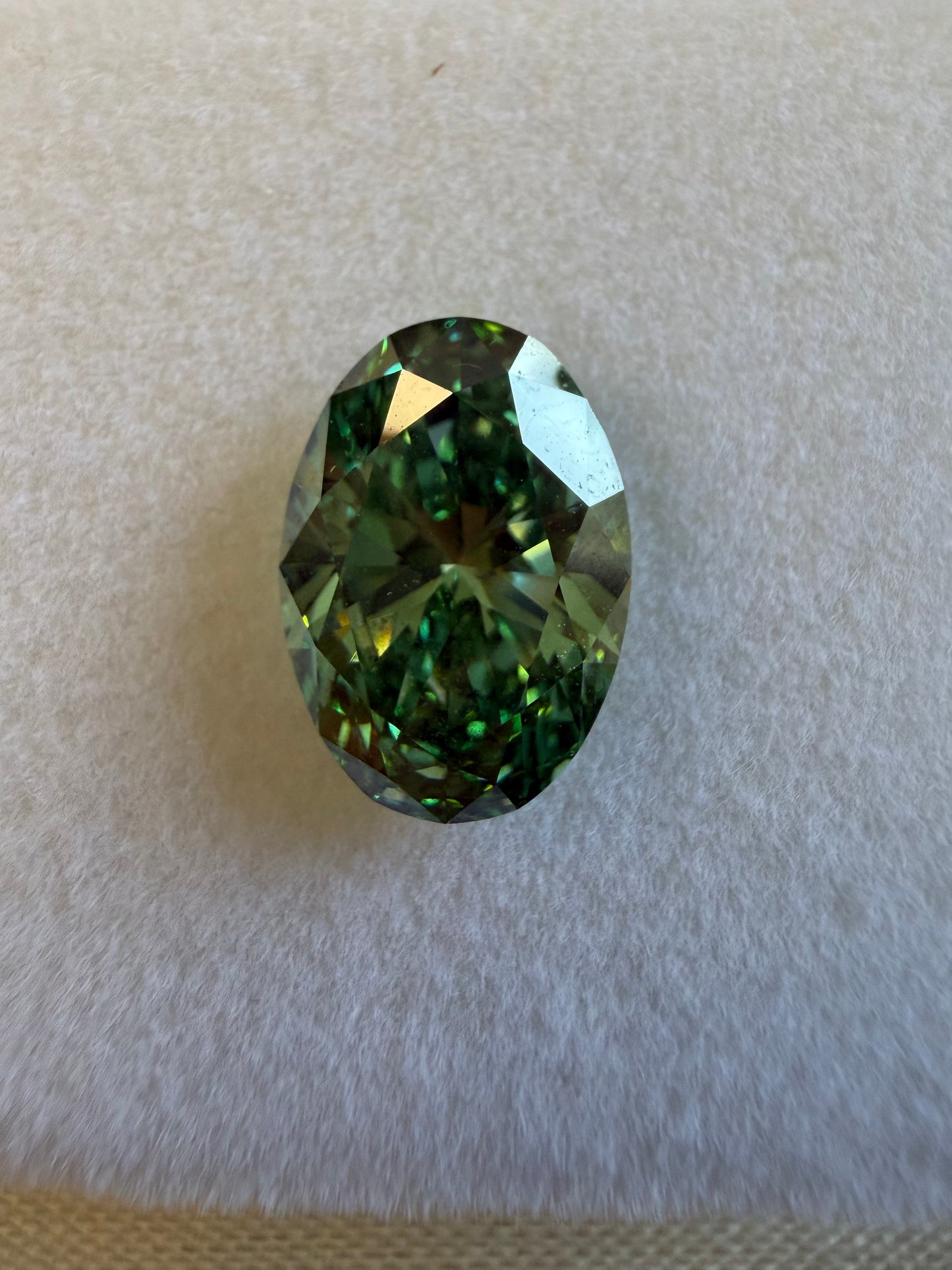 IGI Certified 4.03 Ct Fancy Vivid Green Lab-Grown Diamond