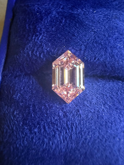 2.82 Fancy Intense Pink VVS2 Dutch Marquise