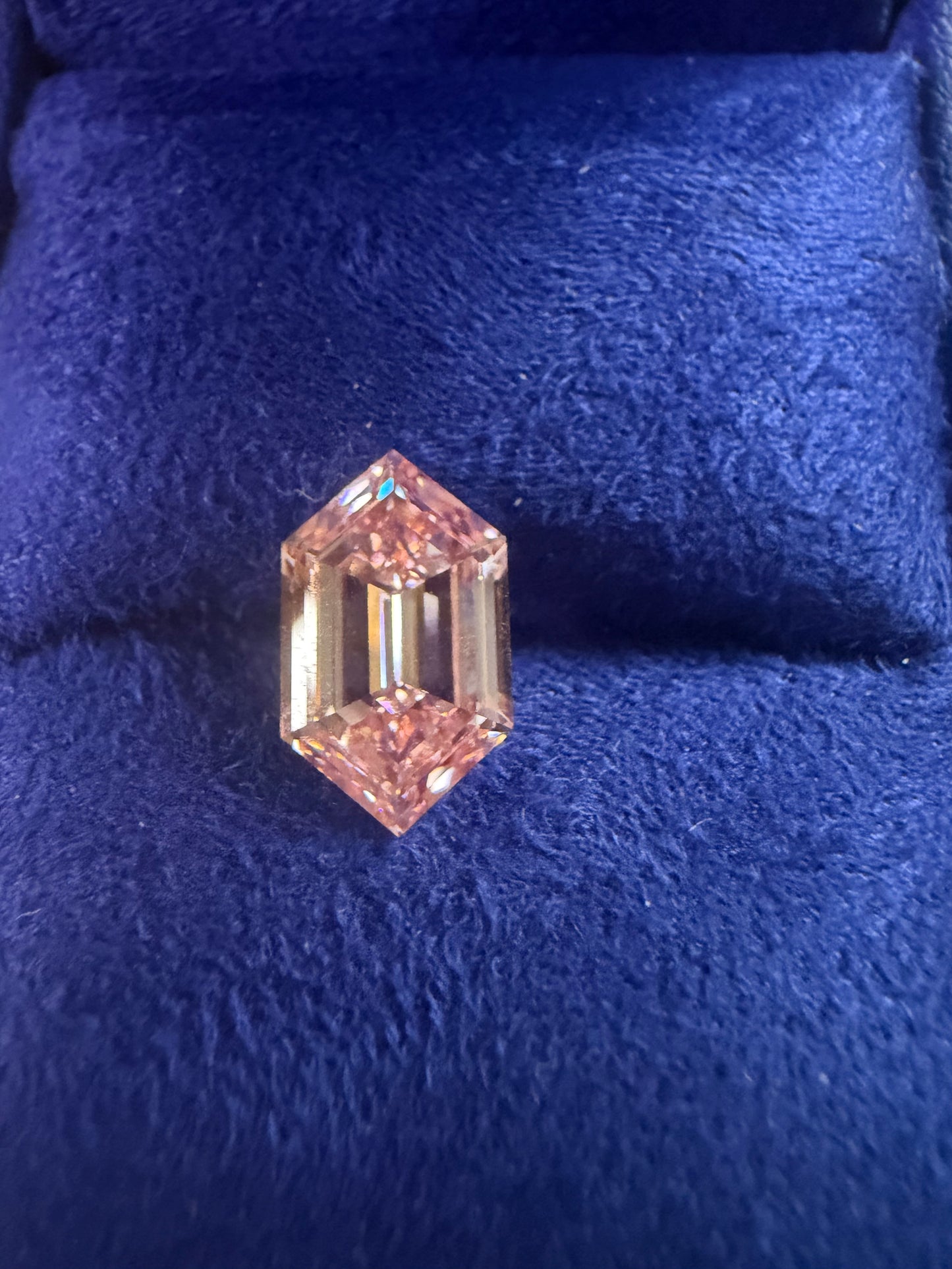 2.82 Fancy Intense Pink VVS2 Dutch Marquise