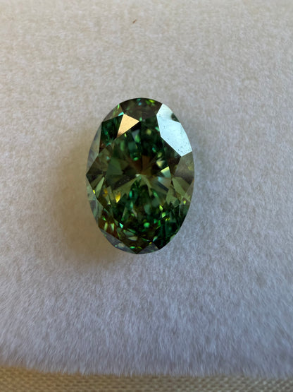 IGI Certified 4.03 Ct Fancy Vivid Green Lab-Grown Diamond