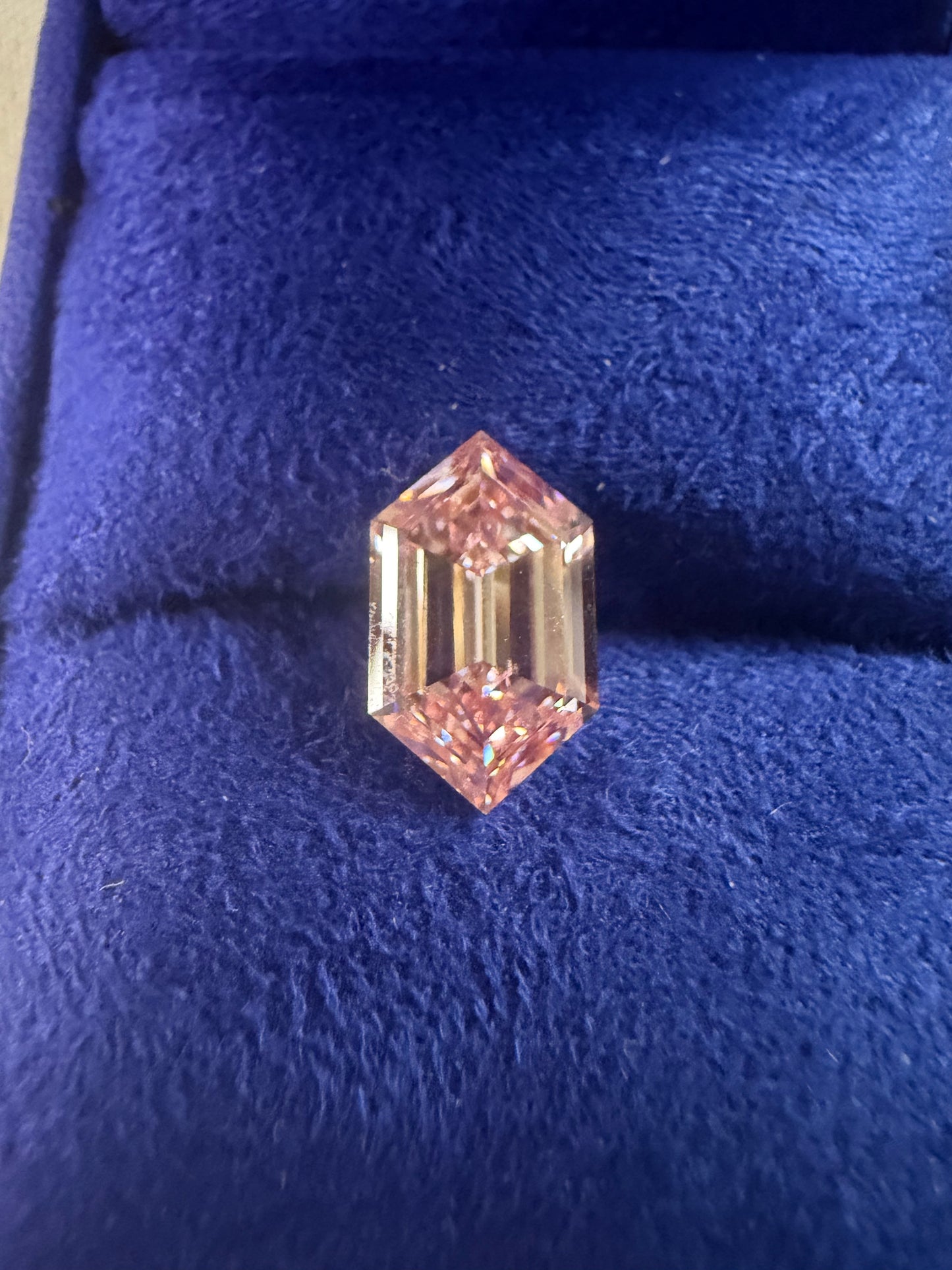 2.82 Fancy Intense Pink VVS2 Dutch Marquise