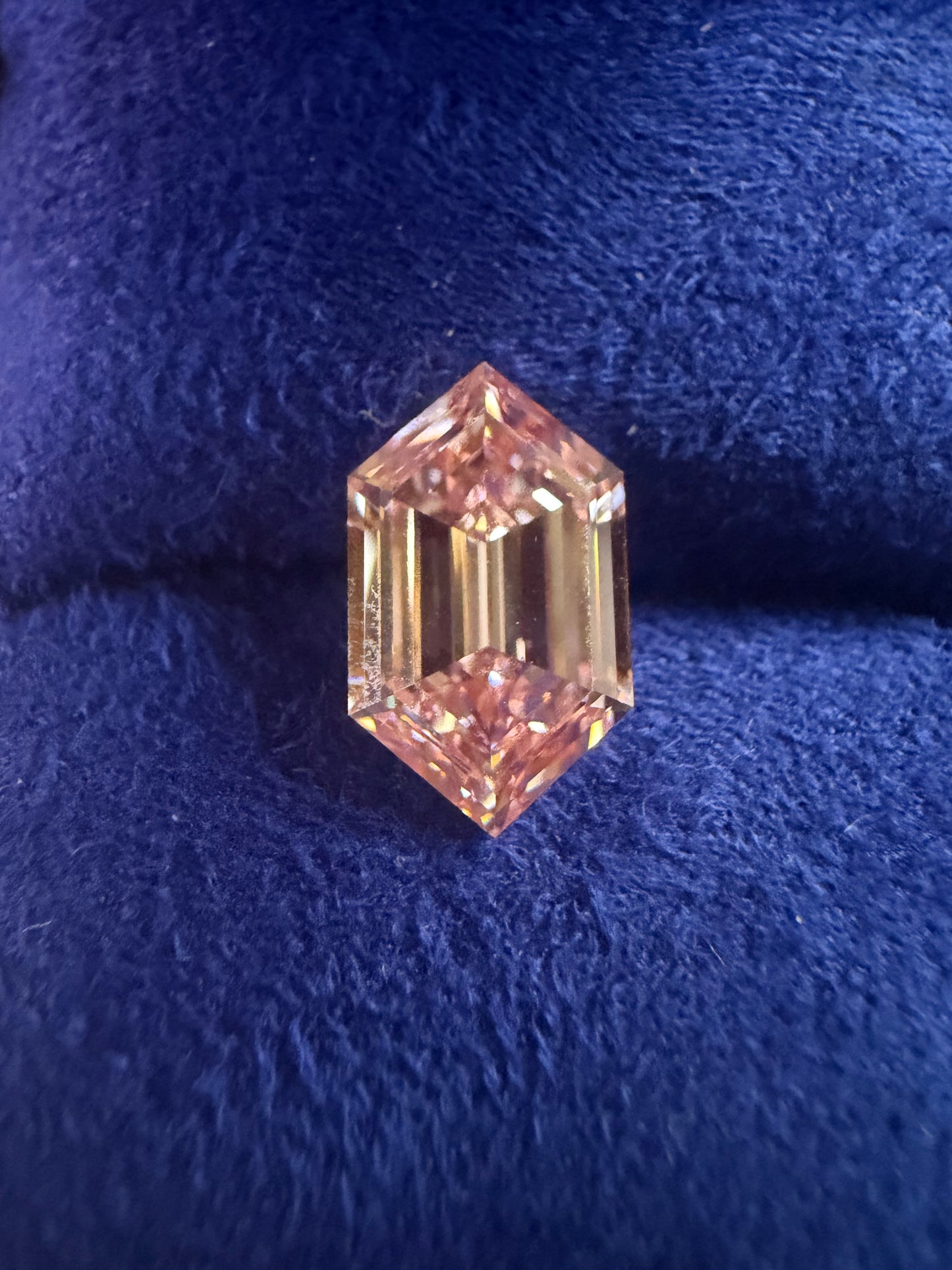 2.82 Fancy Intense Pink VVS2 Dutch Marquise