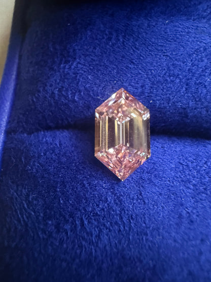 2.82 Fancy Intense Pink VVS2 Dutch Marquise
