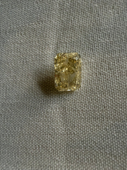 4.10 Carat Fancy Vivid Yellow