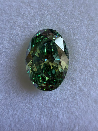 IGI Certified 4.03 Ct Fancy Vivid Green Lab-Grown Diamond