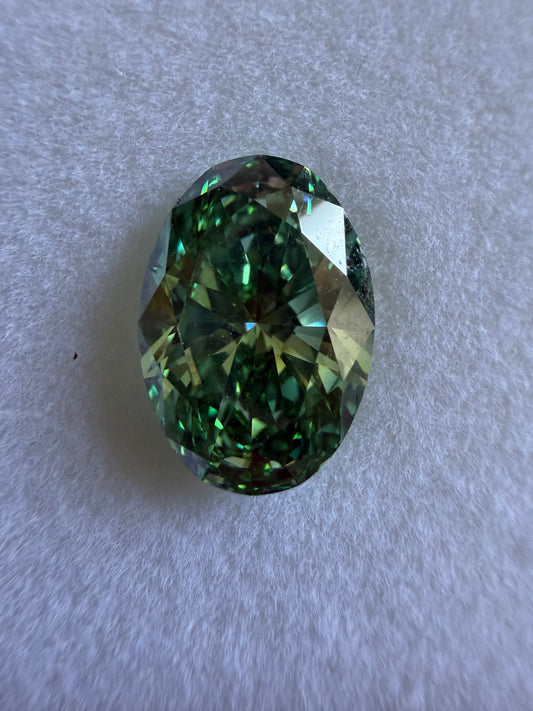 IGI Certified 4.03 Ct Fancy Vivid Green Lab-Grown Diamond
