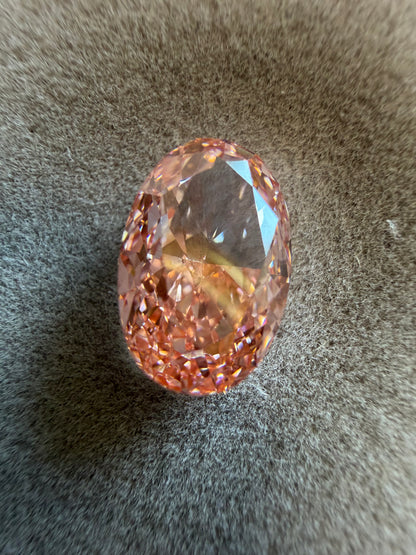 3.01 ct Fancy Vivid Pink Oval Diamond VVS 2