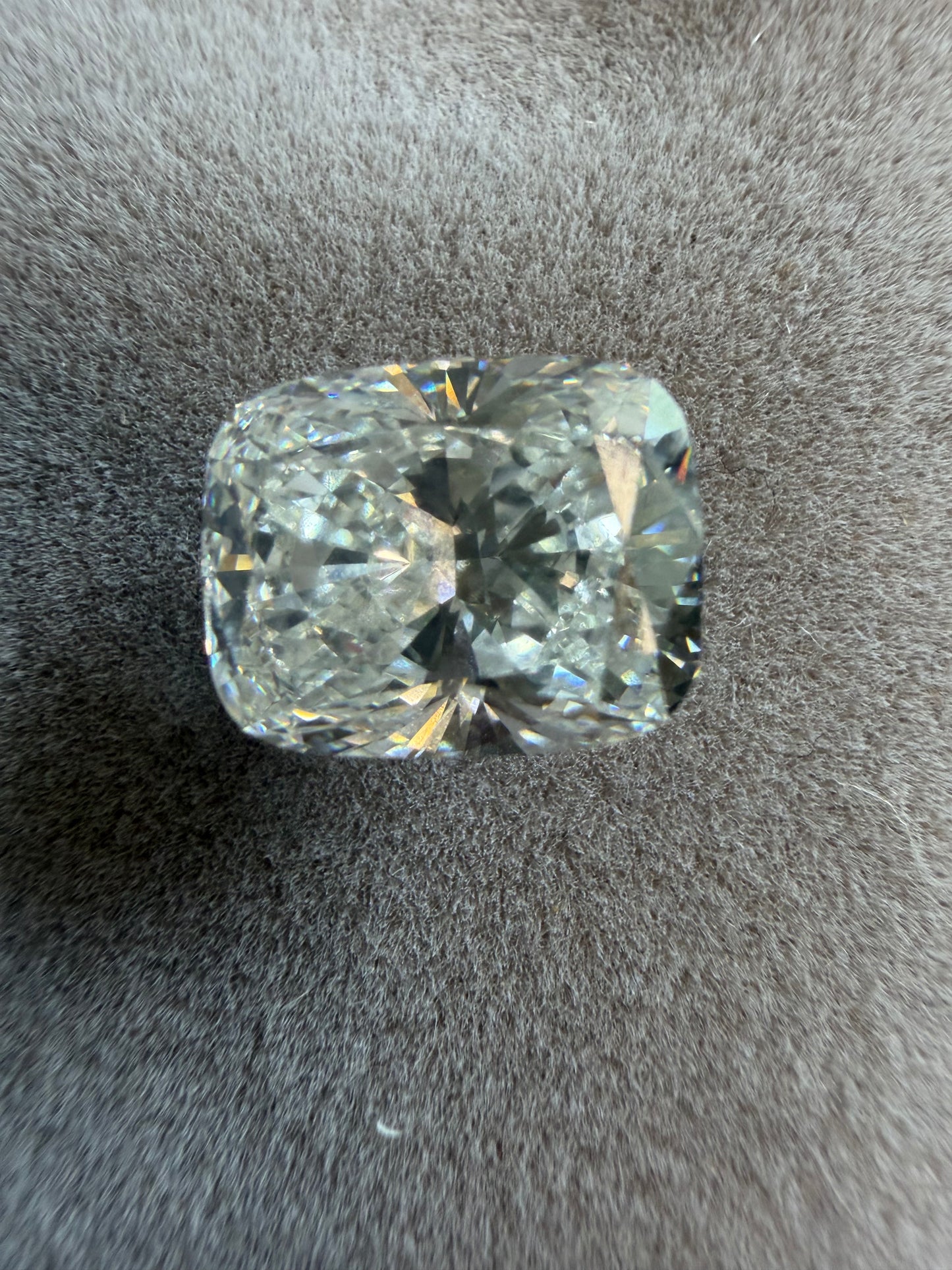 3.02 Ct E VVS 2 Cushion Cut Diamond