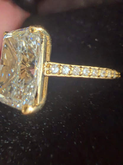 4.09 ct Radiant E VS 1 Engagement Ring 14k Yellow Gold