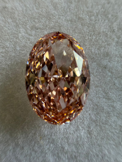 3.10 Fancy Vivid Pink VVS 2 Diamond, Oval Cut
