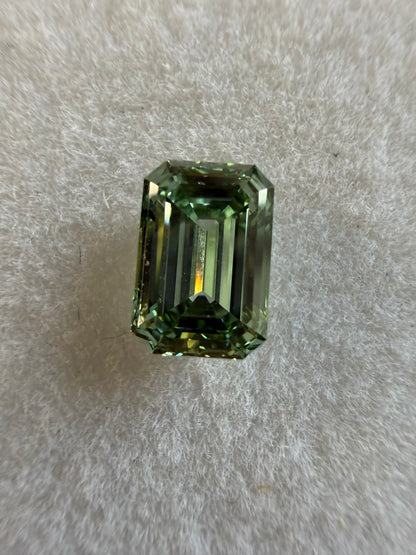 1.08 Carat Fancy Vivid Green VVS 2 Emerald Cut Diamond