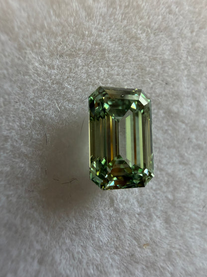 1.08 Carat Fancy Vivid Green VVS 2 Emerald Cut Diamond