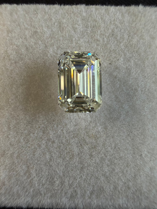 3.09 Emerald Cut Diamond E VS 1
