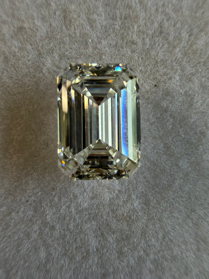 3.09 Emerald Cut Diamond E VS 1