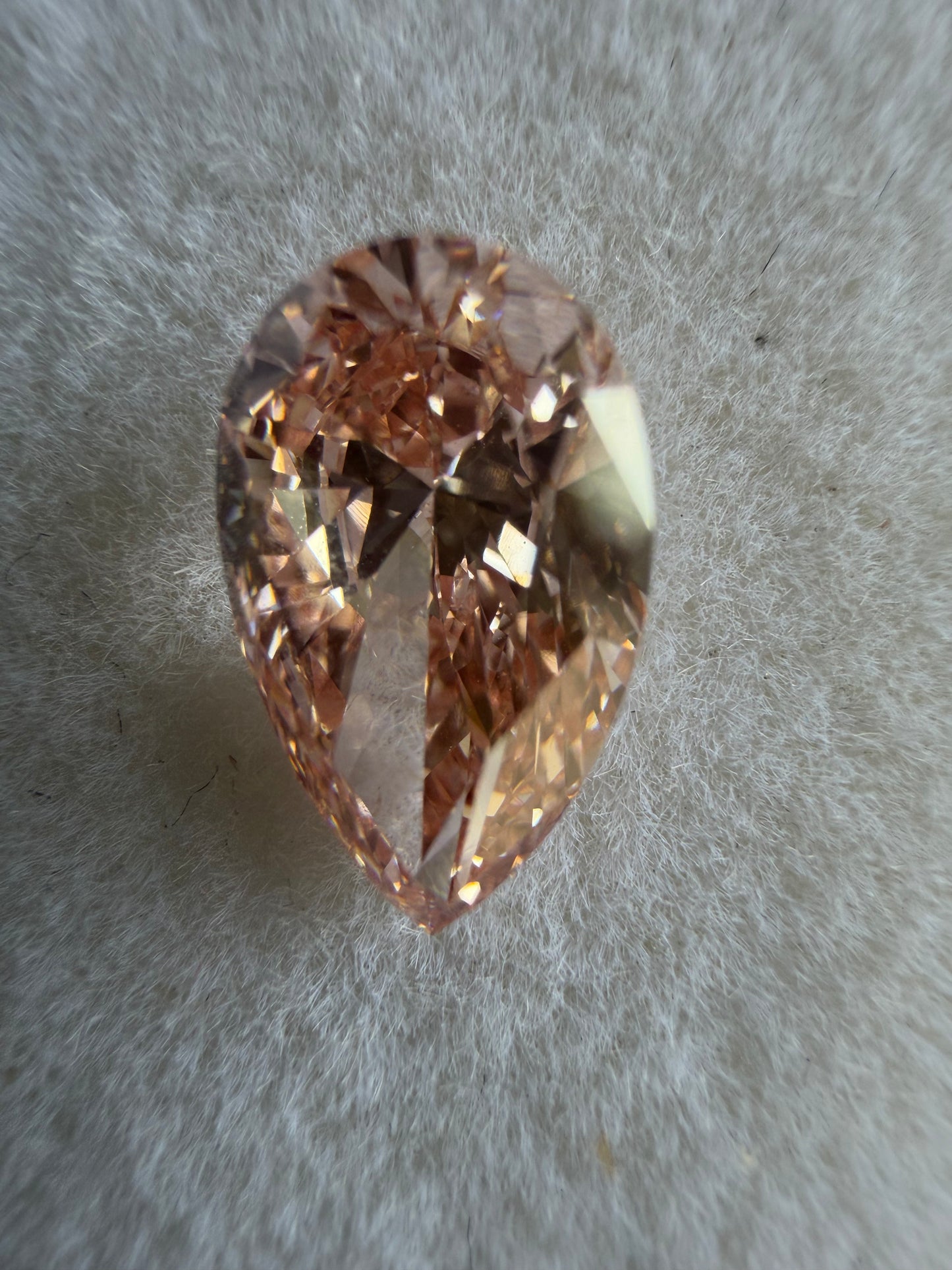1.56 Carat Fancy Vivid Pink Pear Cut Diamond VVS 2