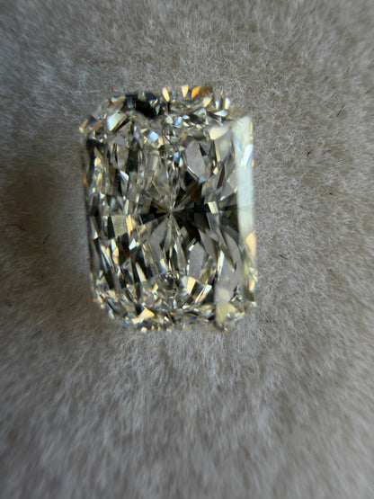 1.63 Carat D VVS 2 Radiant Cut Diamond