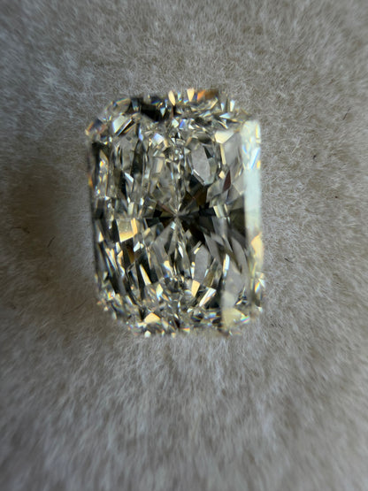 1.63 Carat D VVS 2 Radiant Cut Diamond