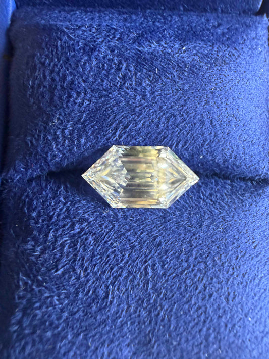 IGI Certified 3.81 Ct Hexagonal Lab-Grown Diamond