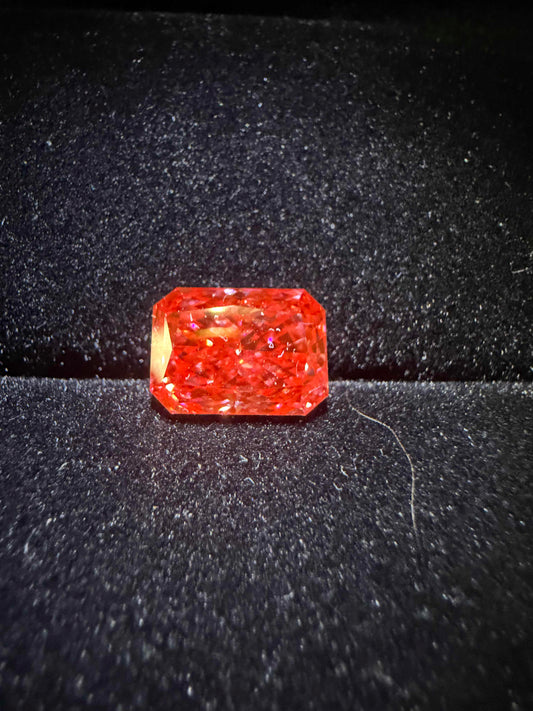 2.65 Ct Fancy Vivid Pink Radiant Lab Grown Diamond (VVS2)