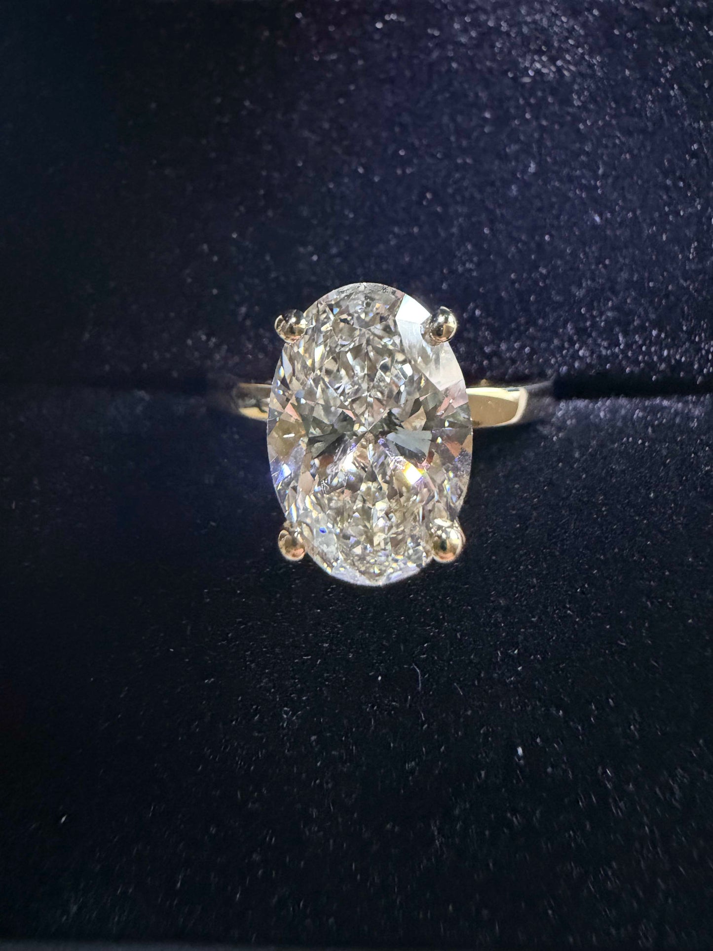 3.07 Ct Oval Lab Diamond Ring